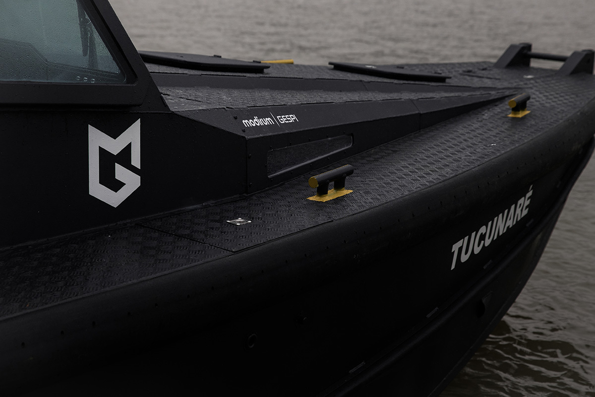 Barco Blindado Militar Aruanã 38 FT