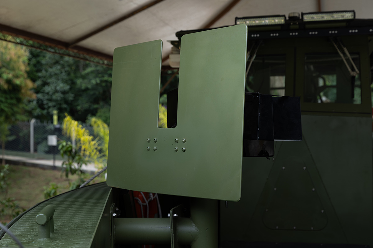 Military Armoured Boat Aruanã 29 FT - TT